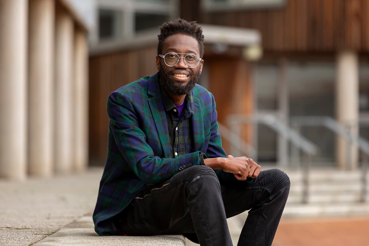 Sunderland Lecturer Encouraging Students To Achieve Their Dreams