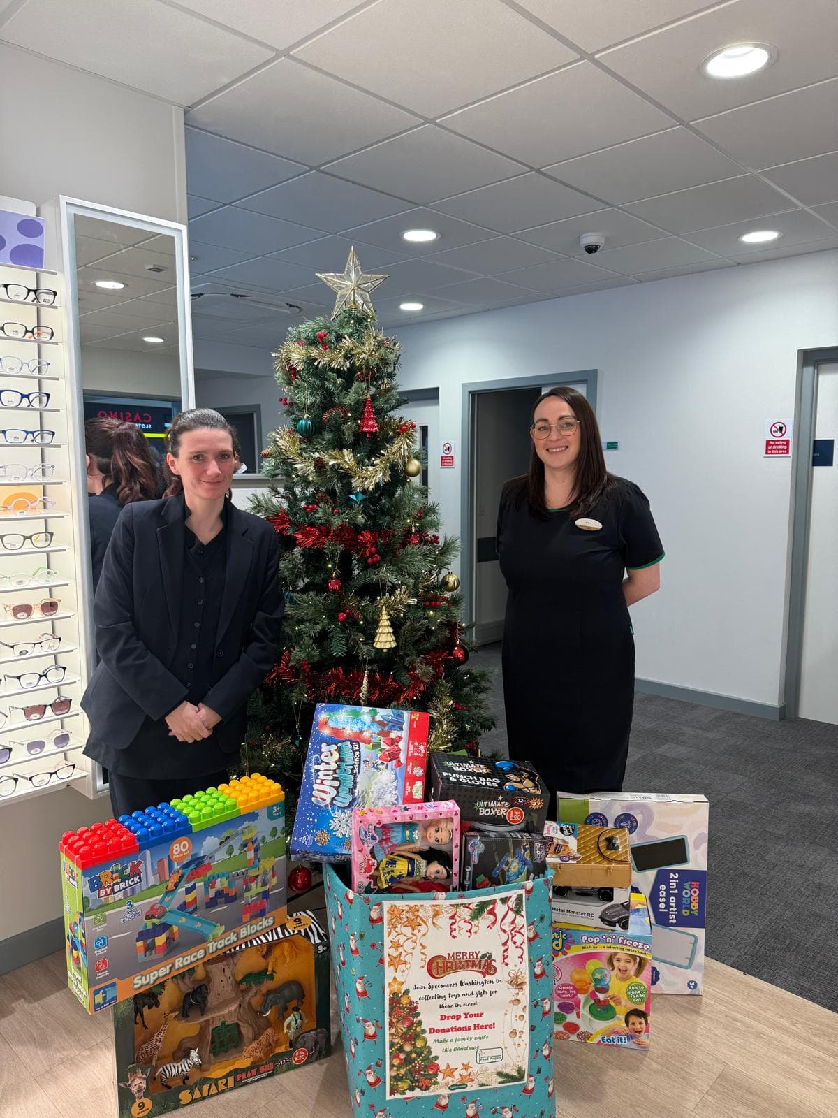 Specsavers Washington Celebrates Four Years of Giving Back This Christmas