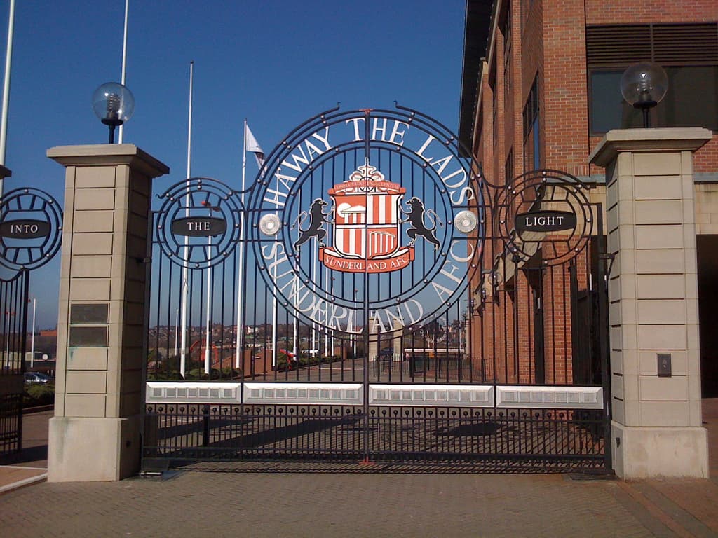 Crowds Flock to Massive Stadium of Light Jobs Fair