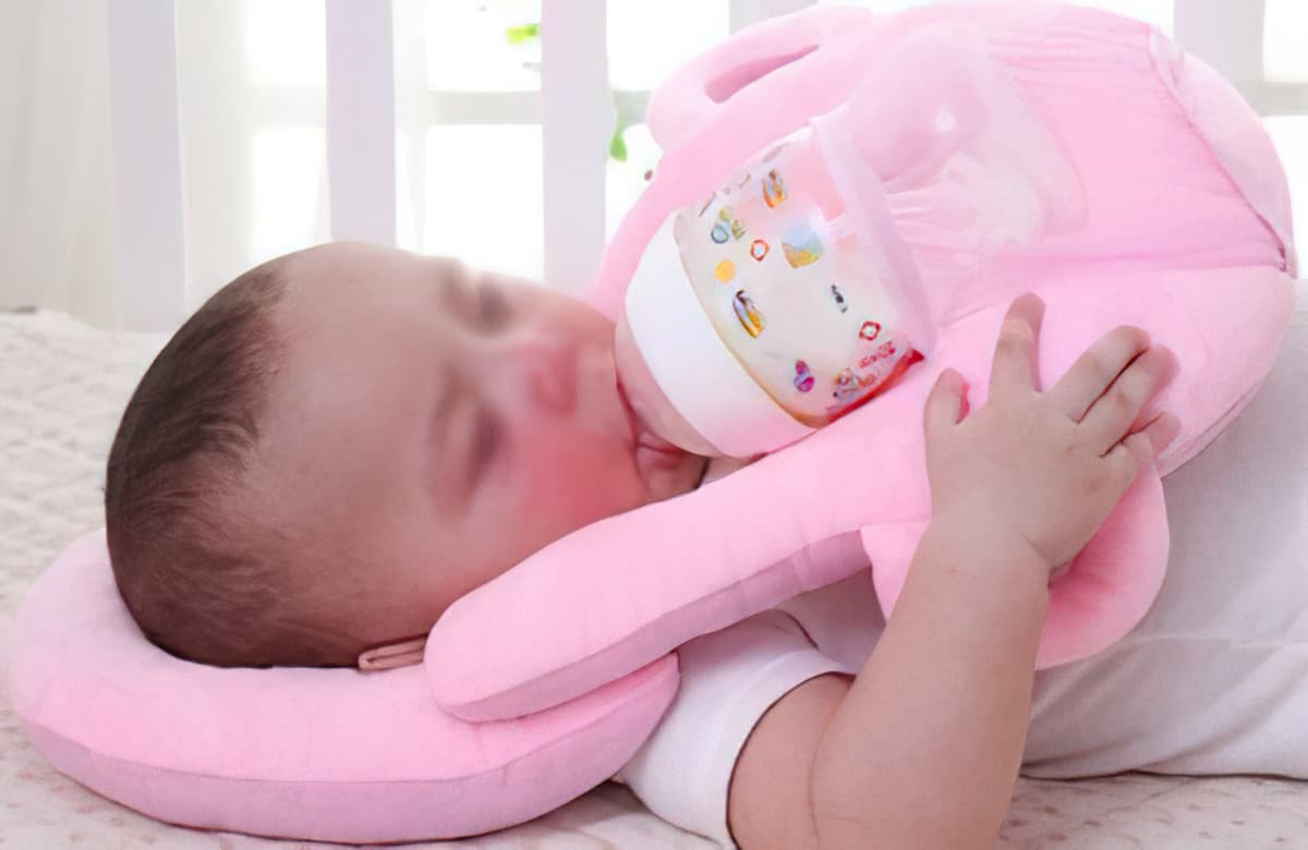Guarantee Safety for your Baby – Stop Using Baby Self-feeding Pillows