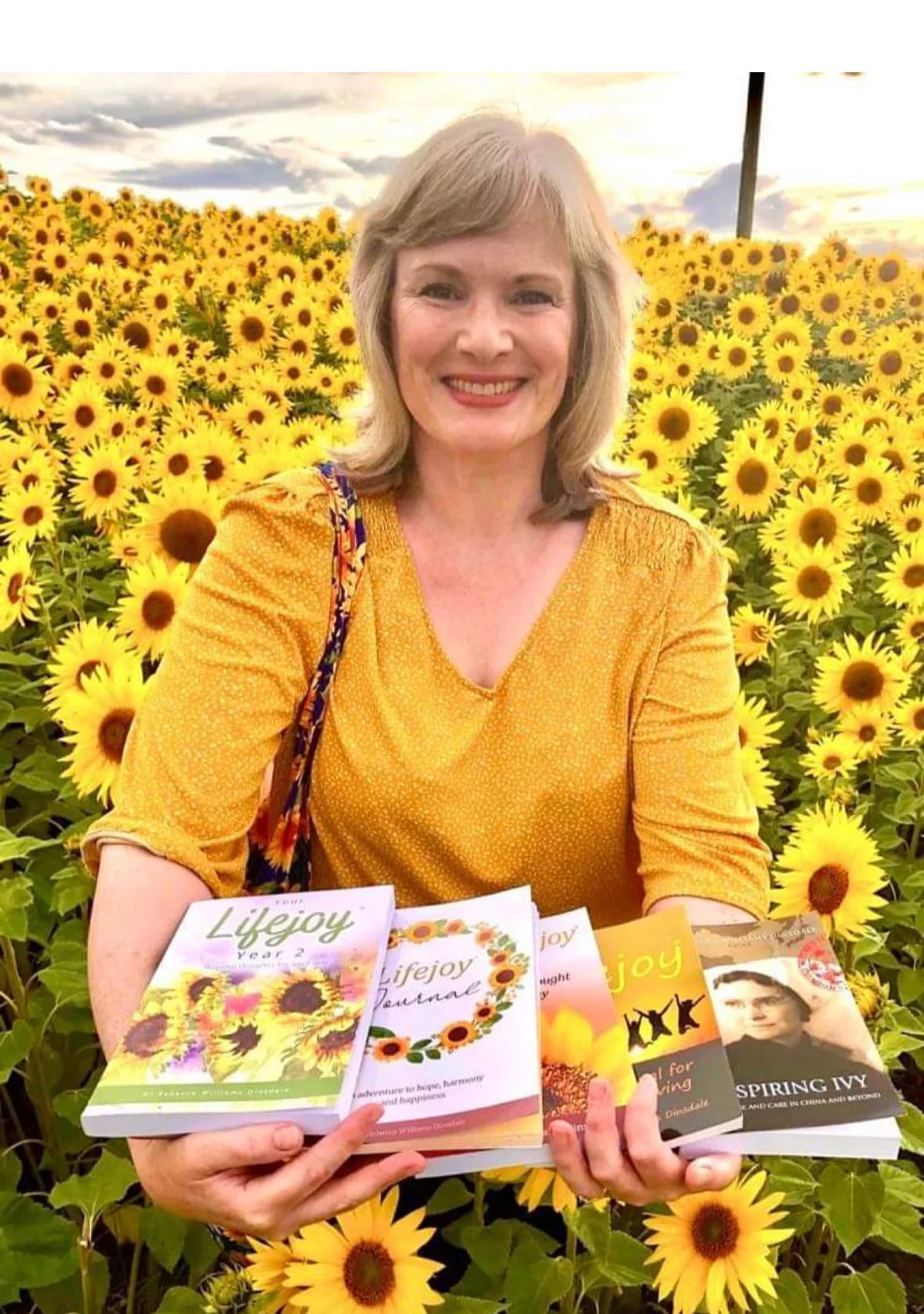 Unveiling ‘Your Lifejoy Year 2’: Dr. Rebecca Williams Dinsdale’s Guide to Daily Positivity
